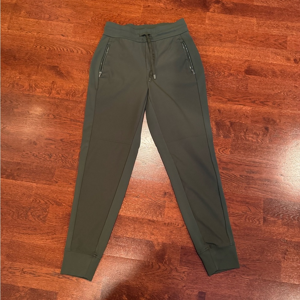 Athleta Headlands Hybrid Dark Green Jogger Pants Size 2
